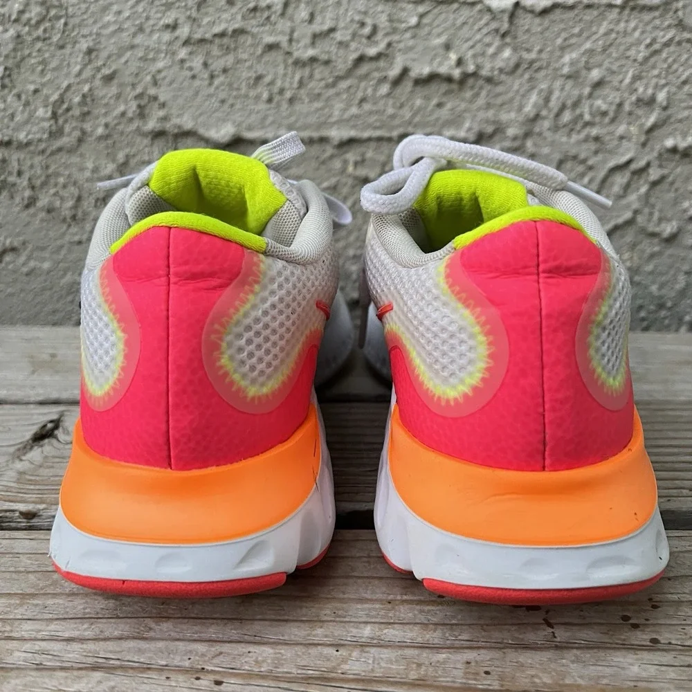 NIKE Shoes Women Size 8 RENEW RUN PINK ORANGE TRIM CK6360-005